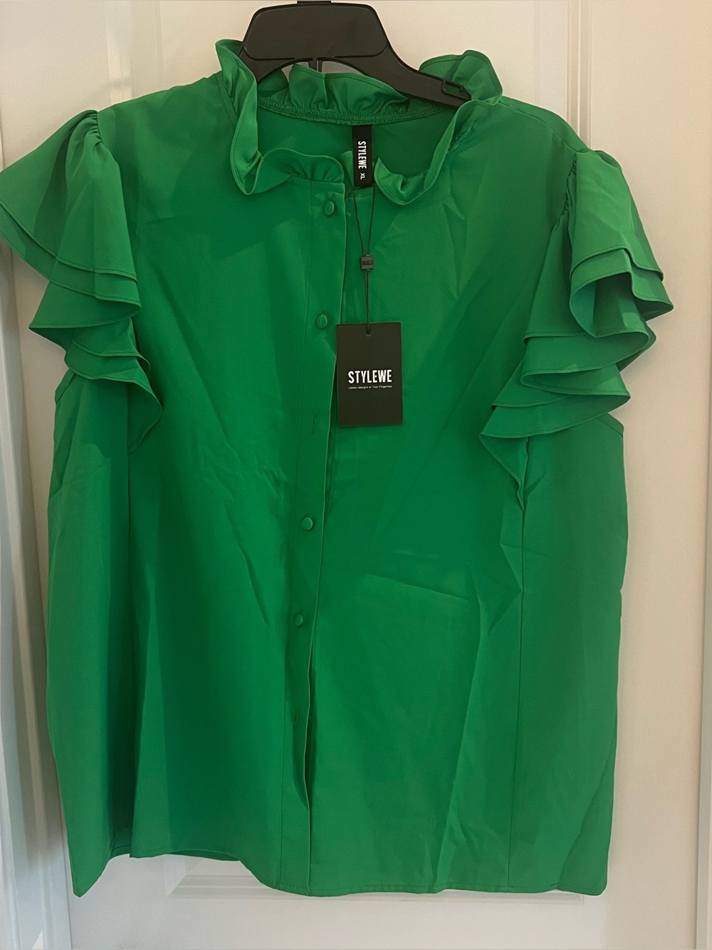 STYLEWE Emerald Green Ruffle Sleeve Button-Down Blouse